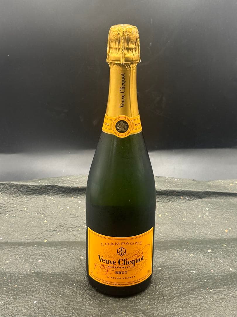 ヴーヴ・クリコVeuve Clicquot 専用グラス2脚付き