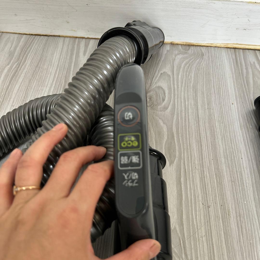 東芝　トルネオ　サイクロン掃除機　VC-CF30(R)　21年製