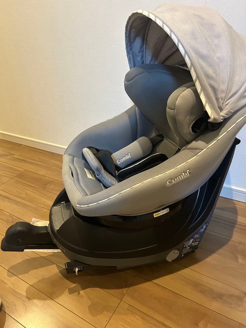 【極美品】 Combi クルムーヴアドバンス ISOFIX　JP-590付属品有
