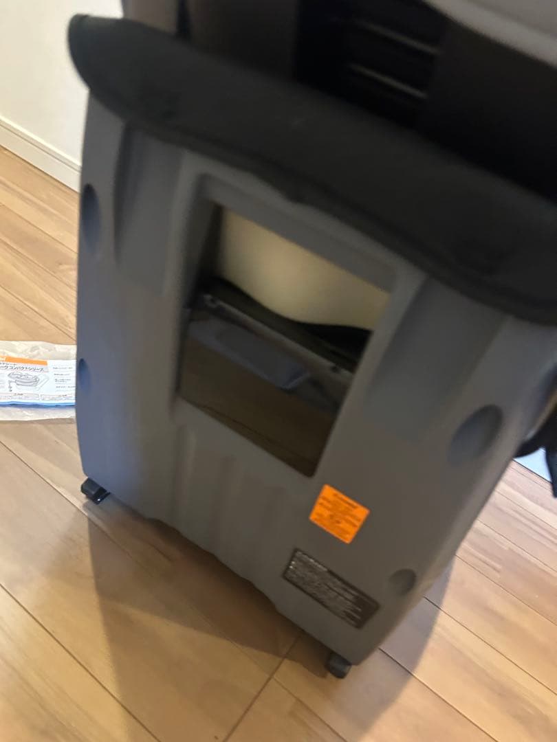 【極美品】 Combi クルムーヴアドバンス ISOFIX　JP-590付属品有