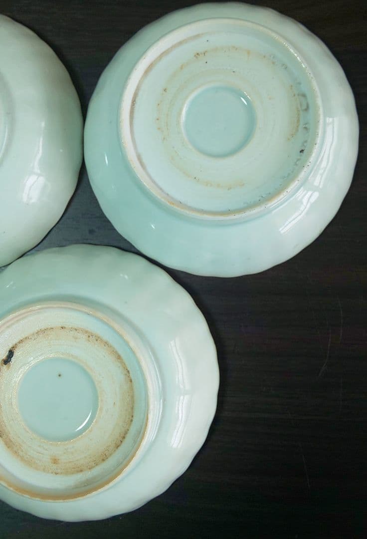 古伊万里 菊花紋 影青のような青白磁 水色なます皿3セット