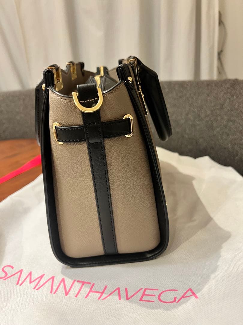【新品未使用】SAMANTHAVEGA ハンドバッグ　ベージュ・黒