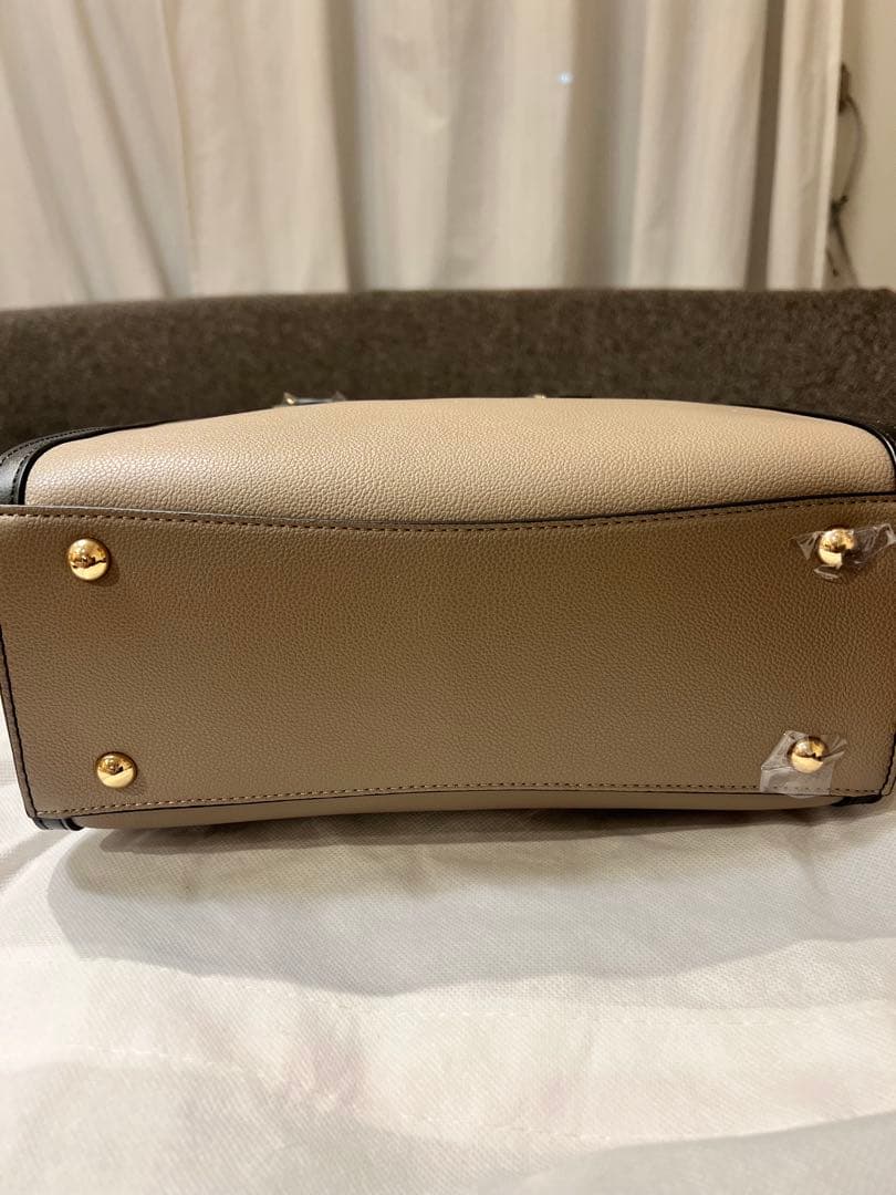 【新品未使用】SAMANTHAVEGA ハンドバッグ　ベージュ・黒