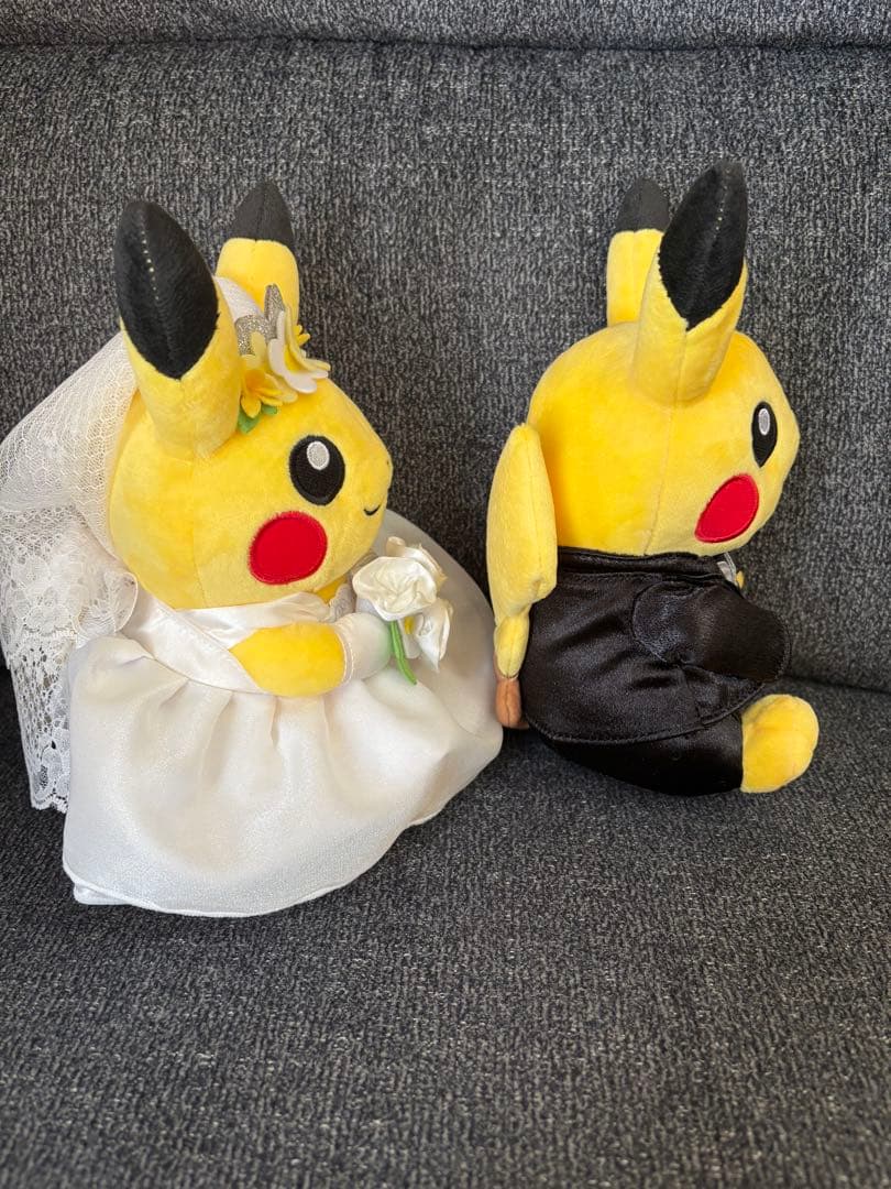ピカチュウ 結婚式用　ぬいぐるみ 2体セット　箱付き
