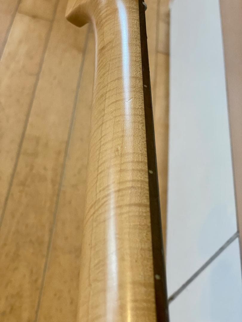 Fender Stratocaster サンバースト　トラ杢ネック