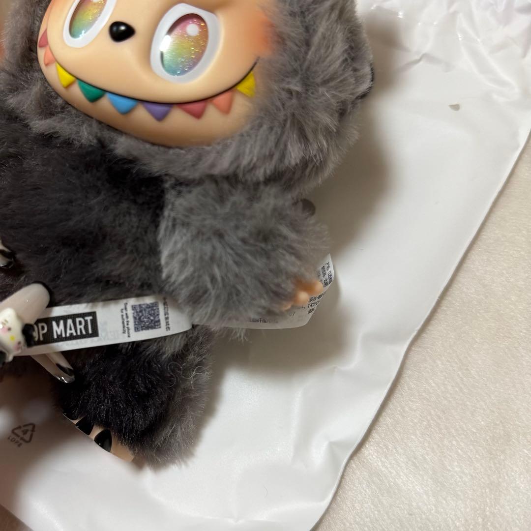 ゆ*こ様 【正規品】popmart ラブブ BigintoEnergy シークレ