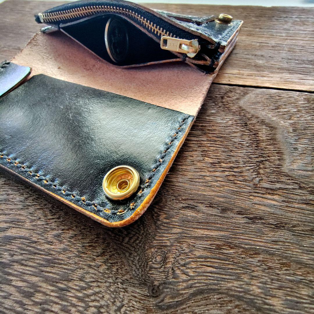 ミドルサイズ トラッカーウォレット 黒 午年記念 蹄鉄 手染め