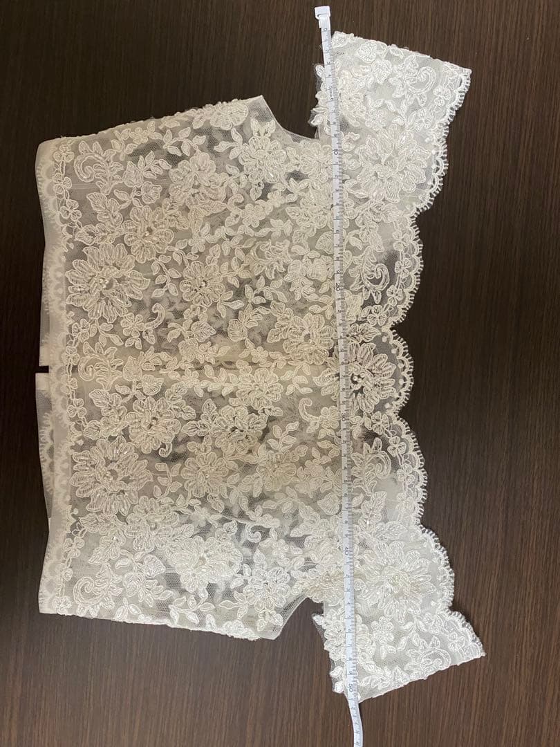 with a white 11号　アールイズウェディング　ボレロ