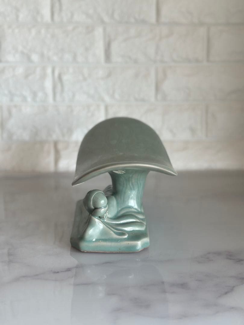 希少な高麗青磁(霧箱付き) 四方山