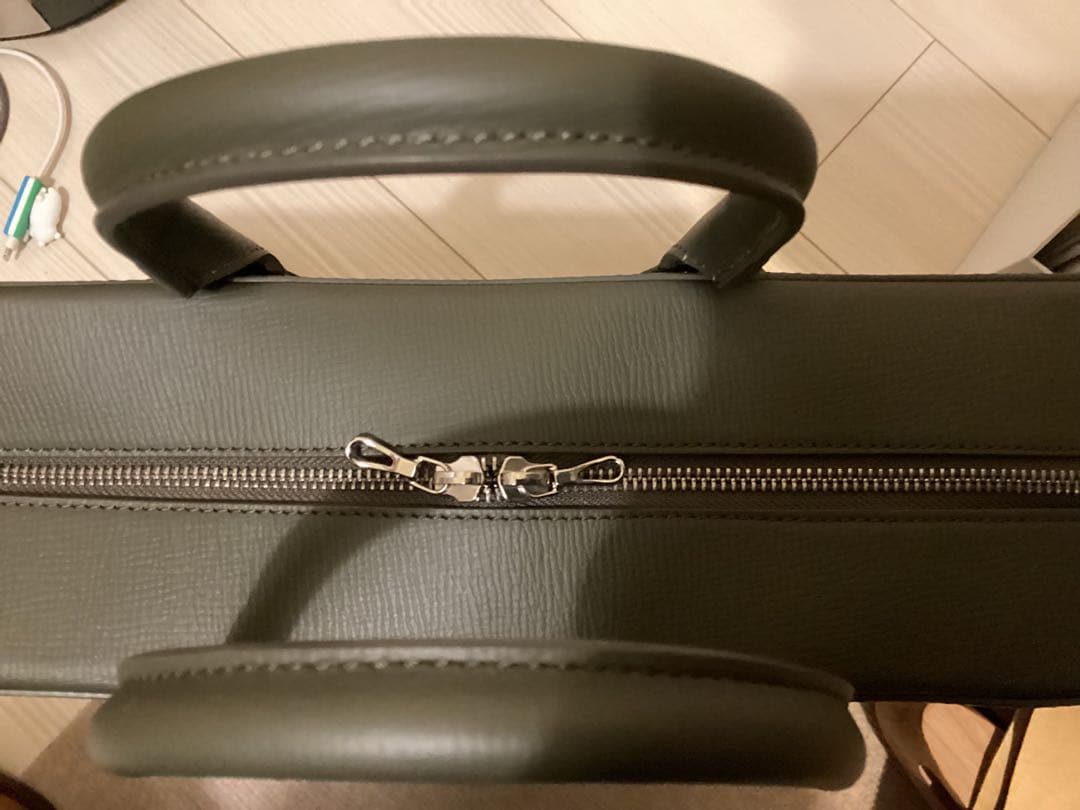 新品未使用品FARO オリーブグリーン ビジネスバッグ