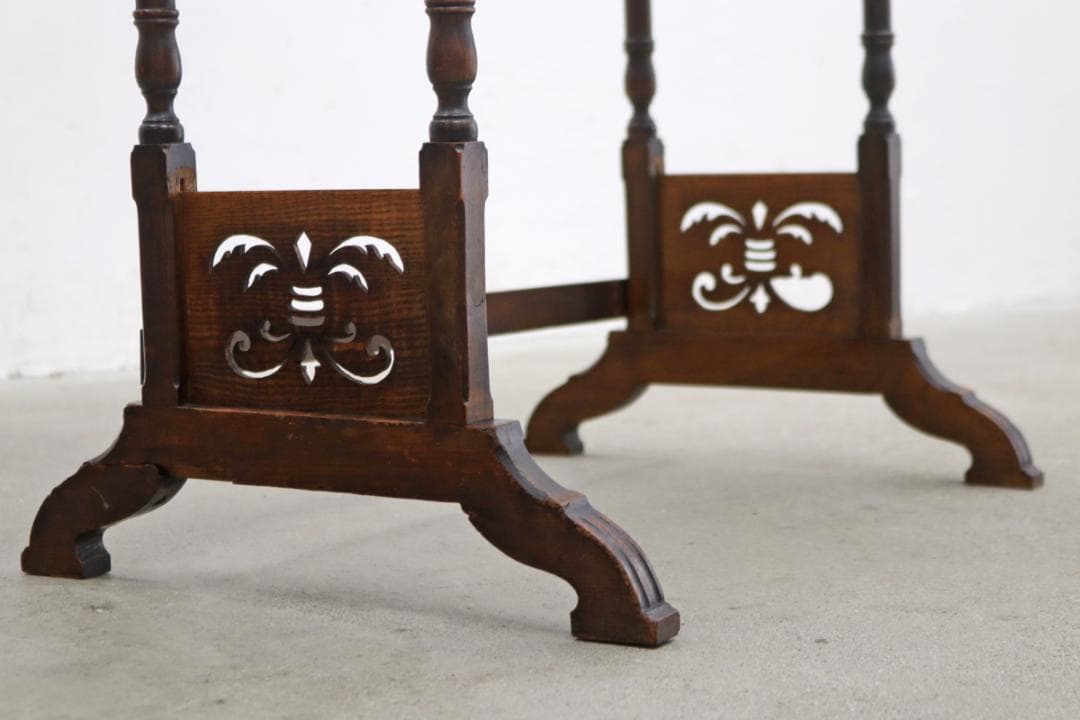 英国 イギリス ヴィンテージ サイドテーブル 花台 展示台 アンティーク