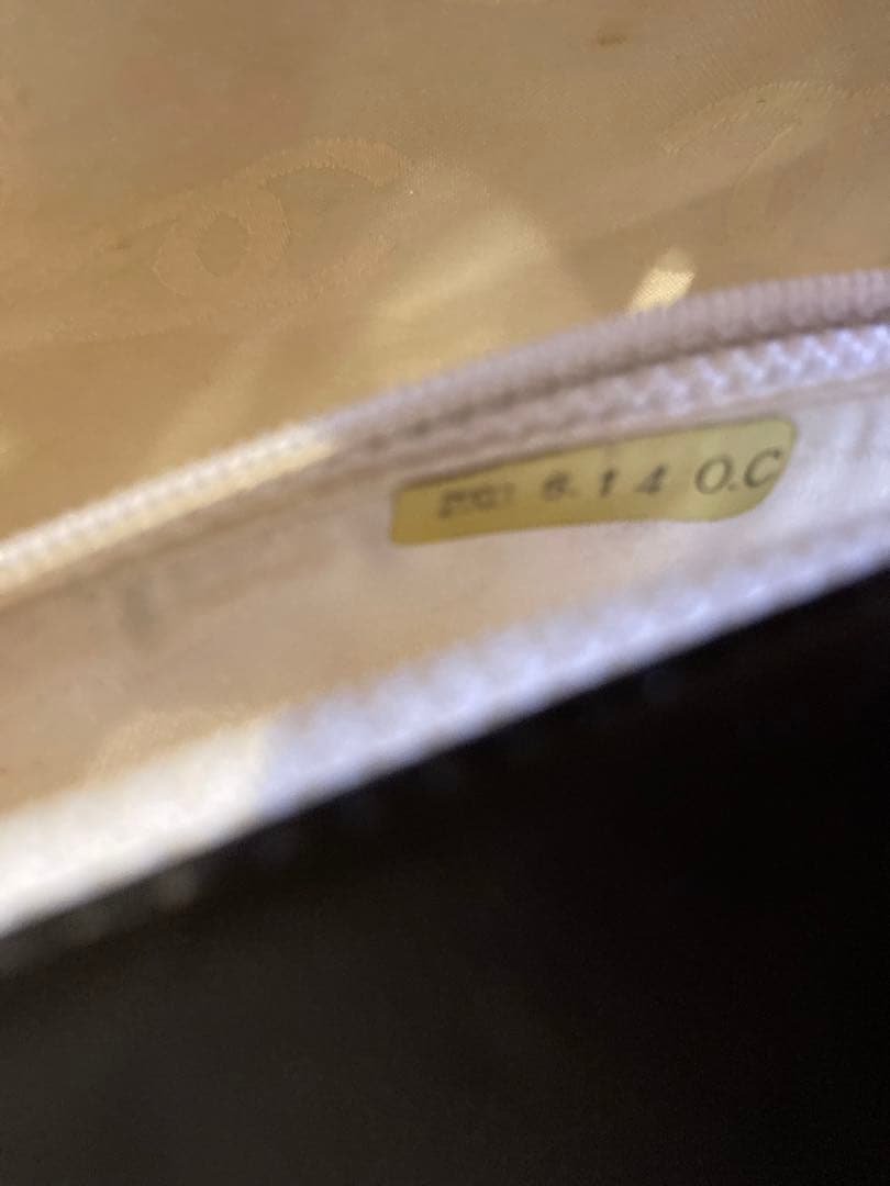 シャネル　パンチングカメリア　パテント　チェーンバッグ