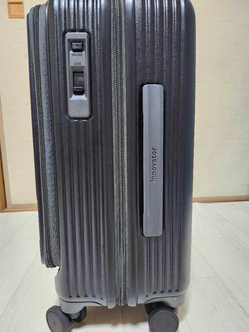 スーツケース Innovator INV50 Mad Black 38L