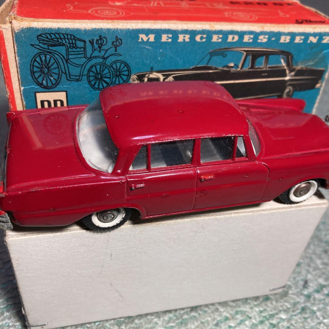 テクノ、メルセデスベンツ、220S E  1962年製
