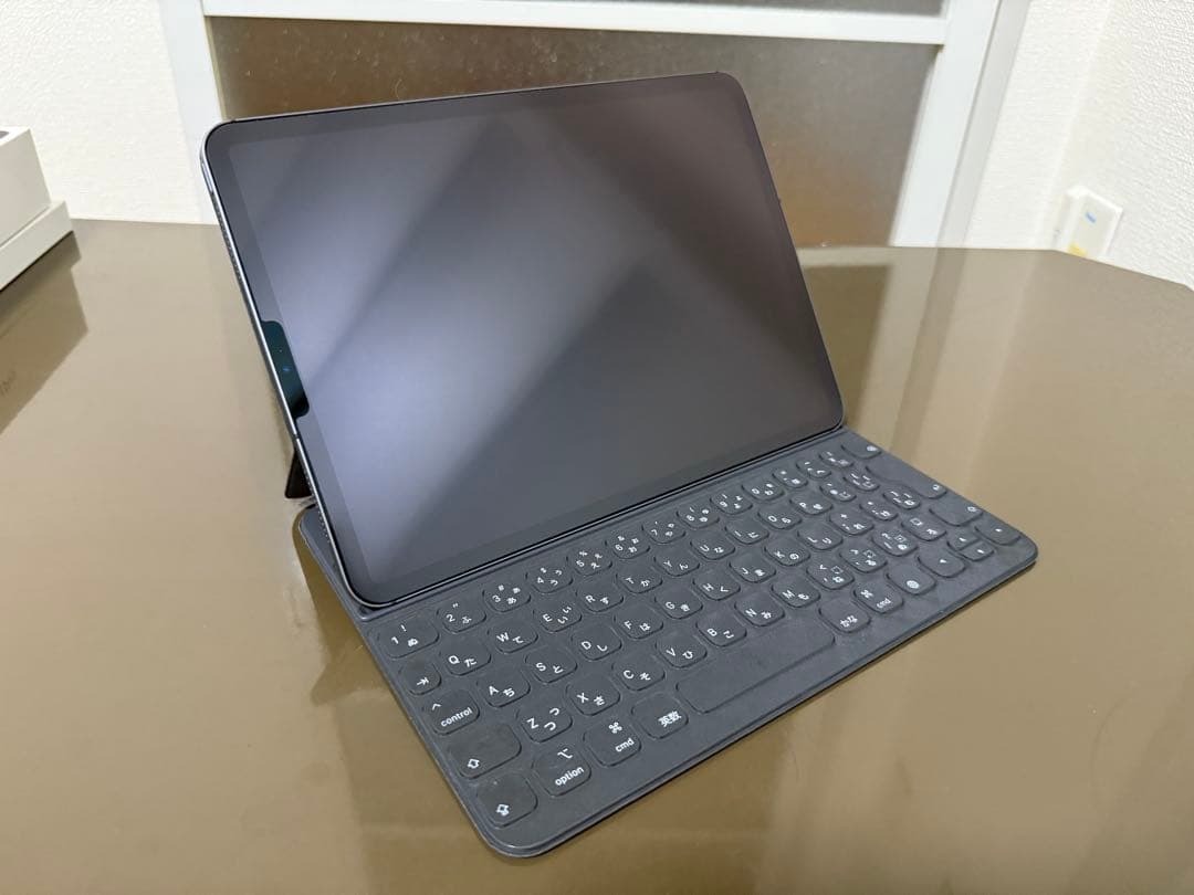 【値下げ中】iPad Pro 11\" 第2世代 + Smart Keyboard