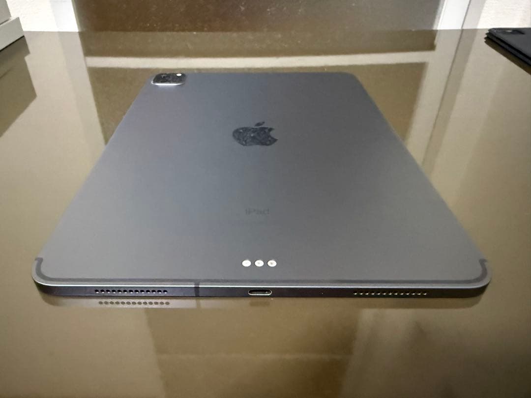 【値下げ中】iPad Pro 11\" 第2世代 + Smart Keyboard