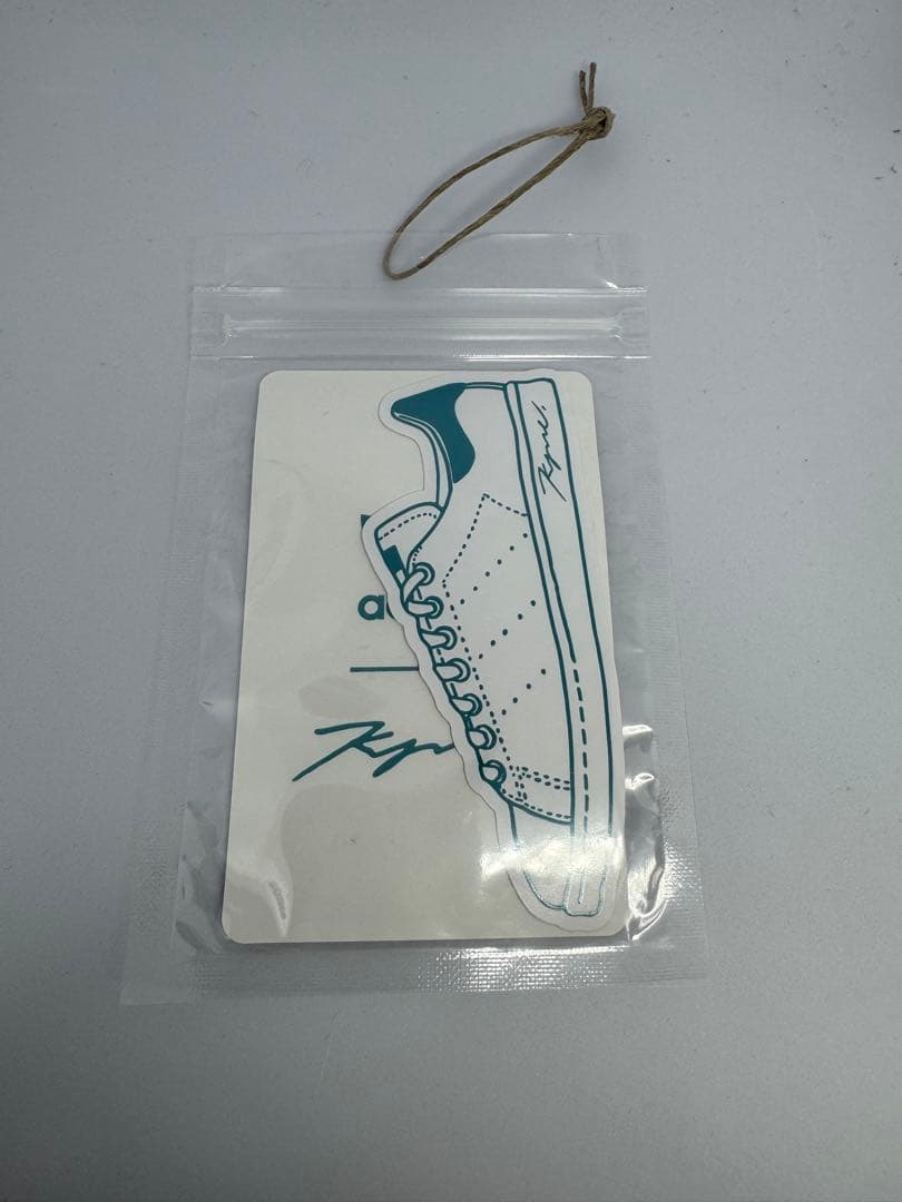 キネ×アディダススタンスミスコラボステッカー　adidas×KYNE 新品未開封