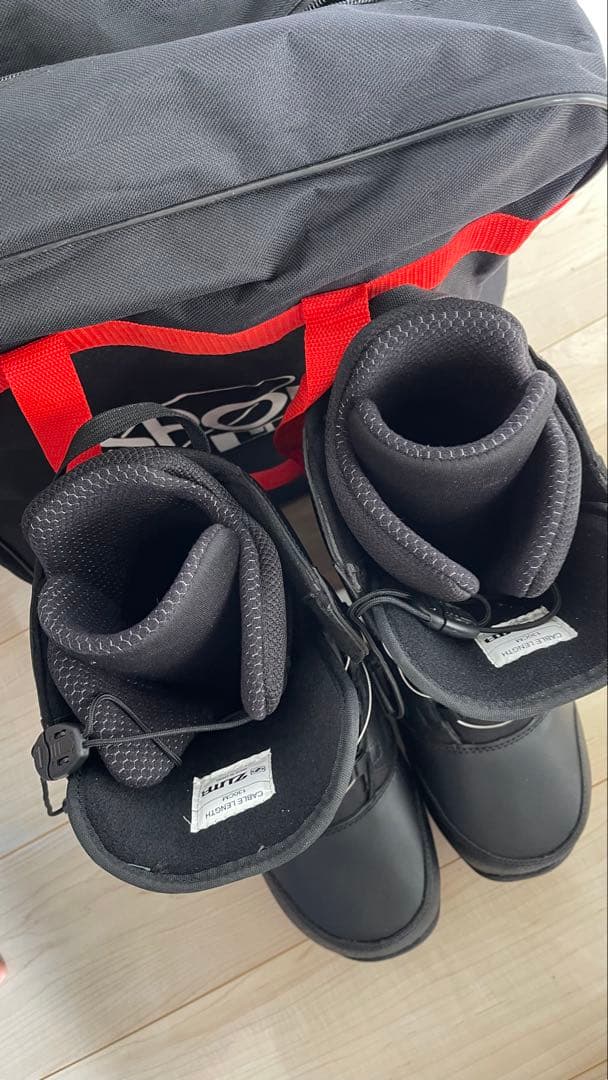 【ZUMA】スノーボードブーツ ブラック 収納バッグ付き