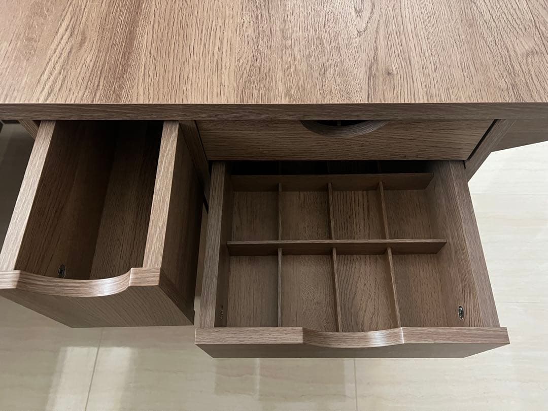 裁断　洋裁　ミシン机