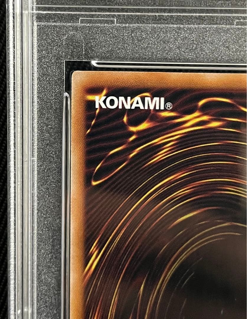 遊戯王　ブラックマジシャンガール　25thシークレットレア PSA10