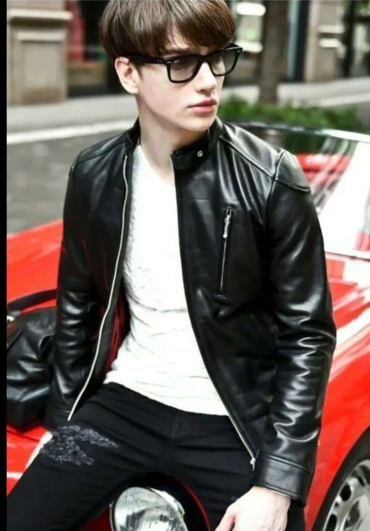 バッファーローボブスSサイズ 黒レザーシングルライダース！ダウンライナー付き！