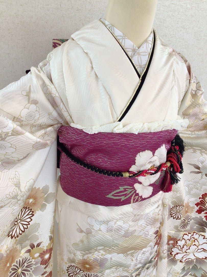 白古典地　上品な振袖のみ