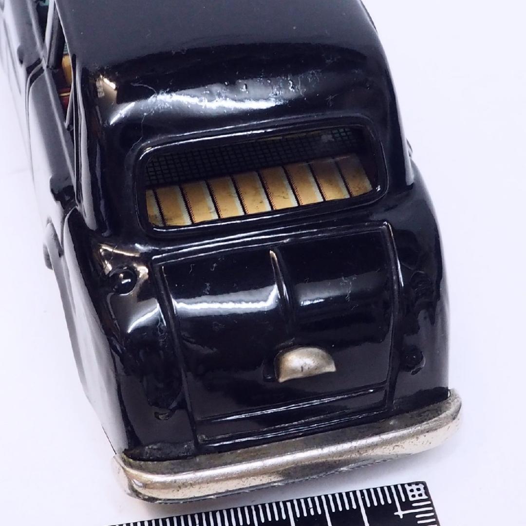 萬代屋【ダットサン セダン1000黒】ブリキtin toy car自動車【箱無】