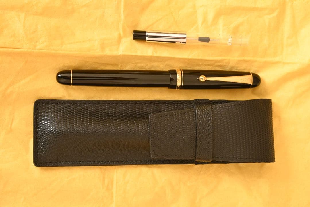 (美品)Pilotカスタム74 中細字 黒, インクコンバータ/ペンケース付