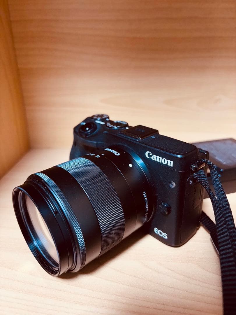Canon EOS M3ミラーレスカメラ レンズ2本付き（ダブルレンズキット）