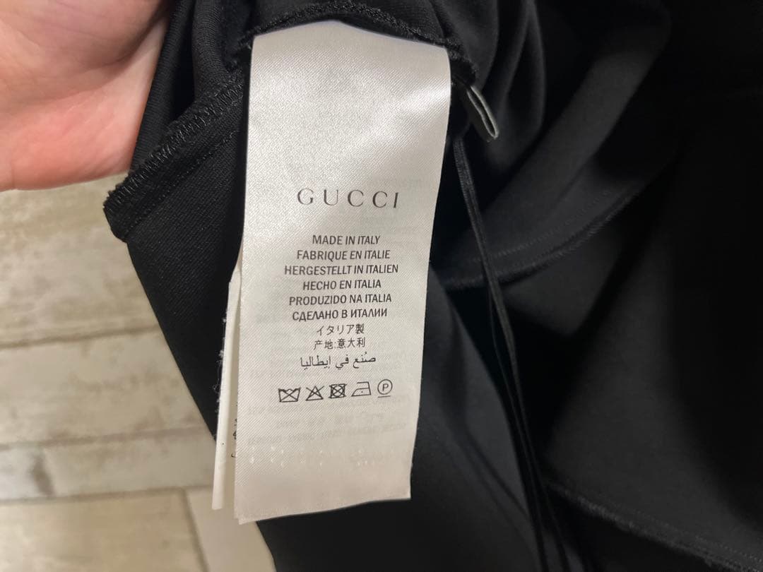 美品☆GUCCI　2019　膝丈ワンピース　シェリーライン　黒　赤　リボン　M