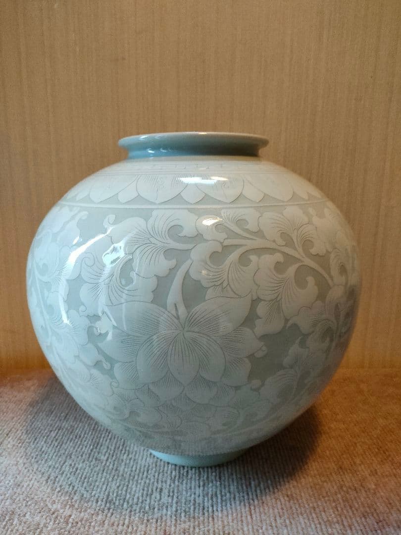 青磁　花瓶　壺　韓国　大きい壺 値下げしました