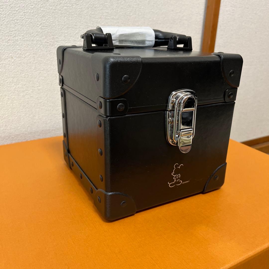 shu uemura 非売品　メイクボックス　ミッキー　シュウウエムラ