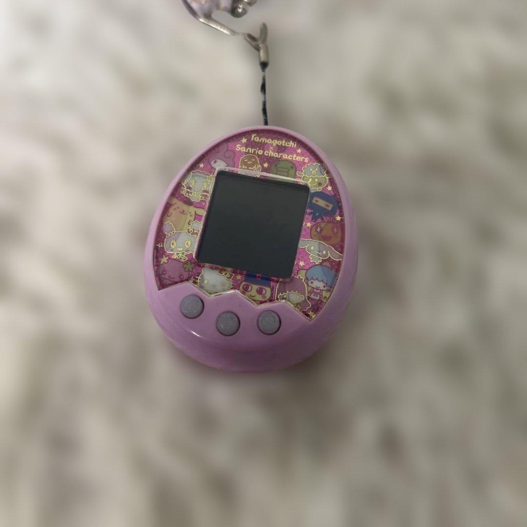 たまごっちみくす　サンリオキャラクターズver. 　ピンク　バンダイ
