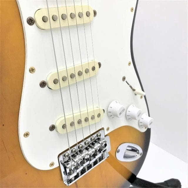 FRISCO（フリスコ）ストラトタイプ　サンバースト