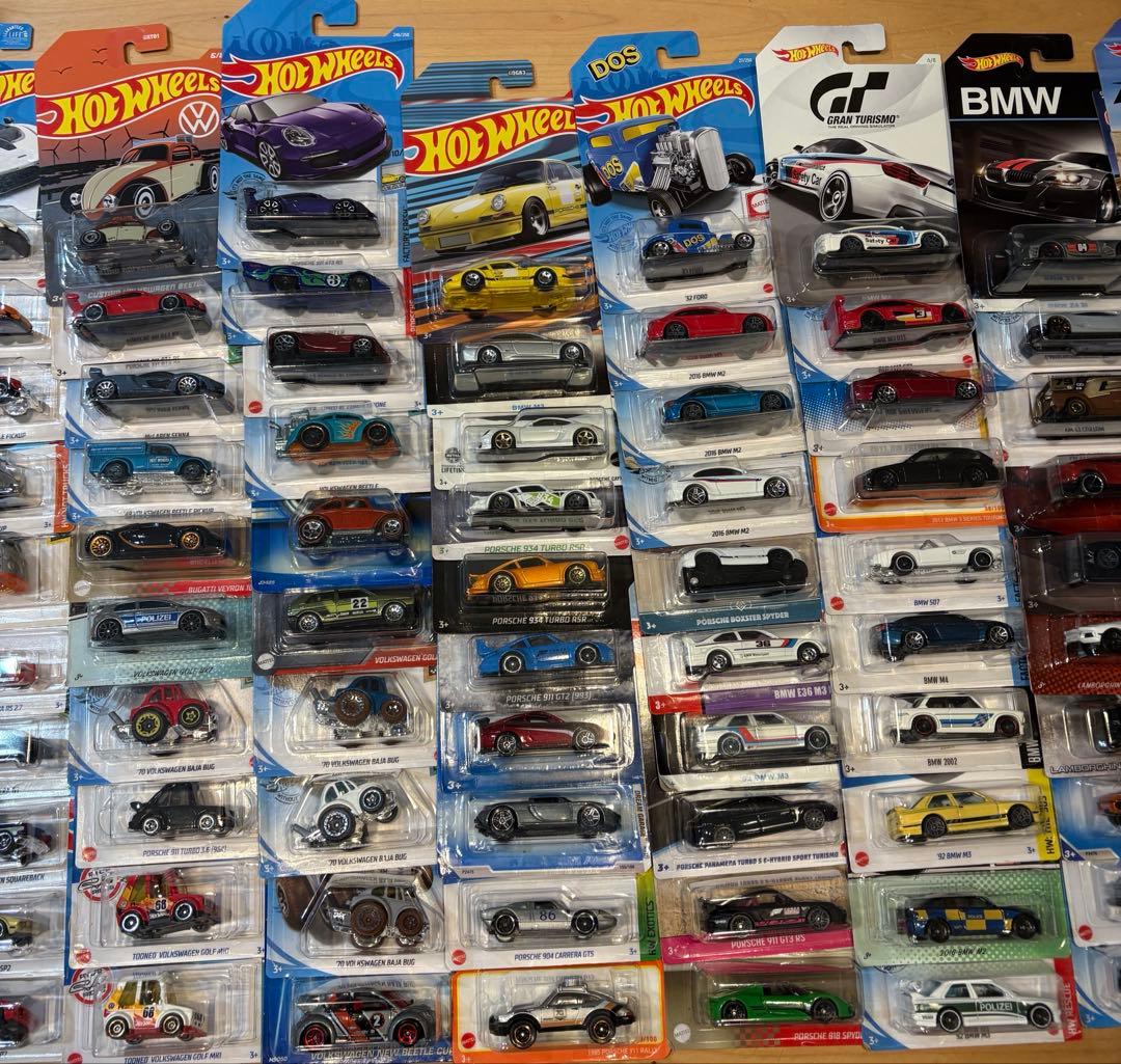 100台のHot Wheelsミニカーセット