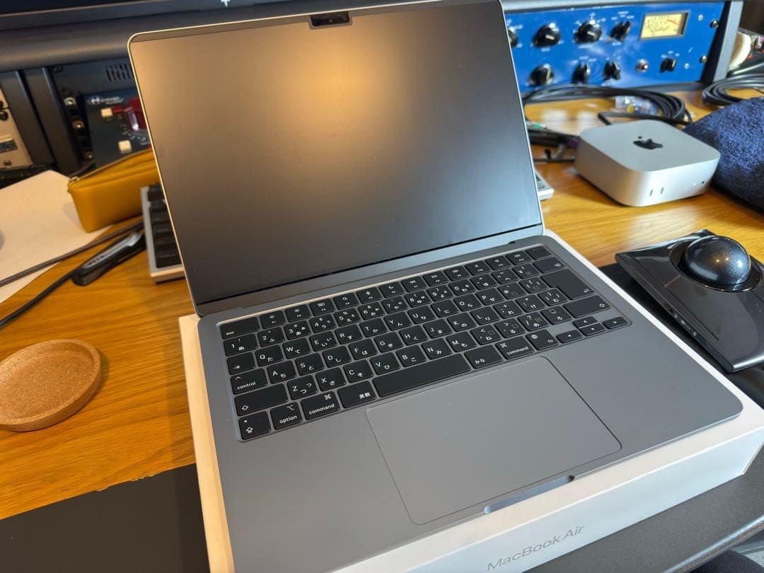 MacBook本体 Apple MacBook Air M2 16GB, 512GB