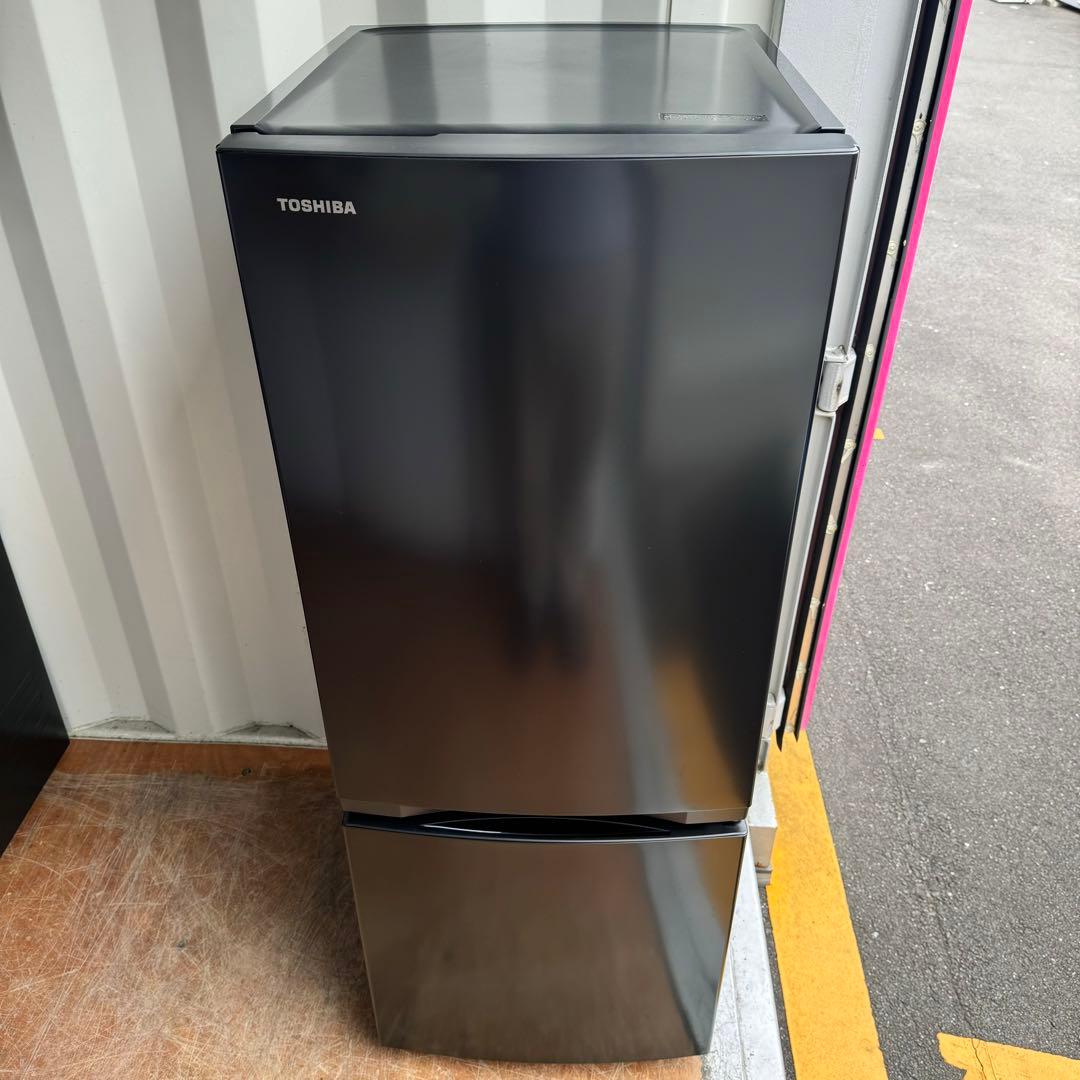 C1107★2024年製★未使用に近い★東芝　冷蔵庫ブラック黒　一人暮らし洗濯機