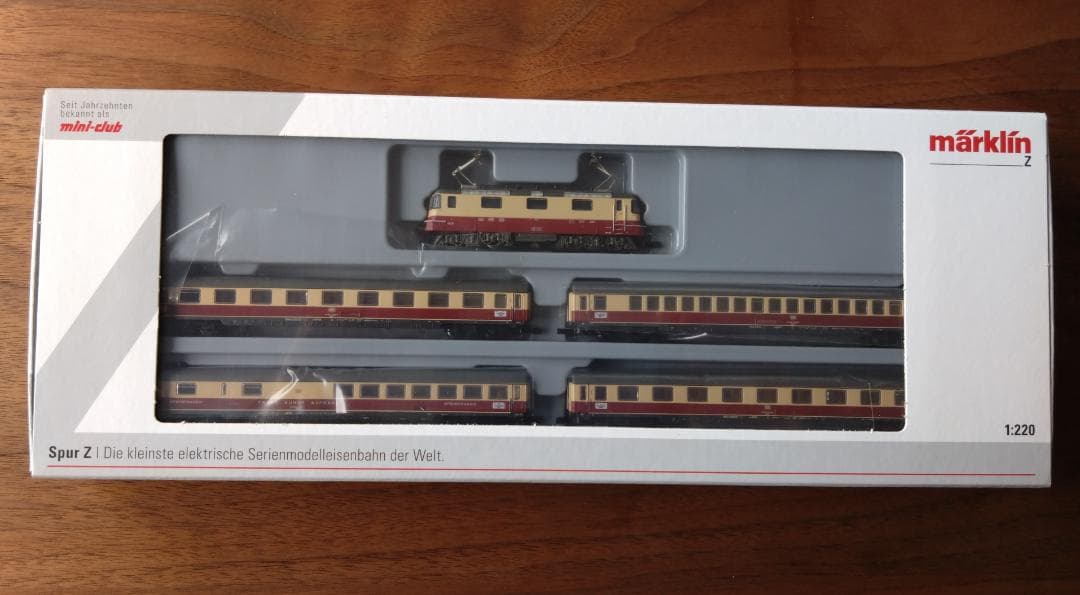 Märklin Zゲージ スイス国鉄　TEE 75 Roland列車セット