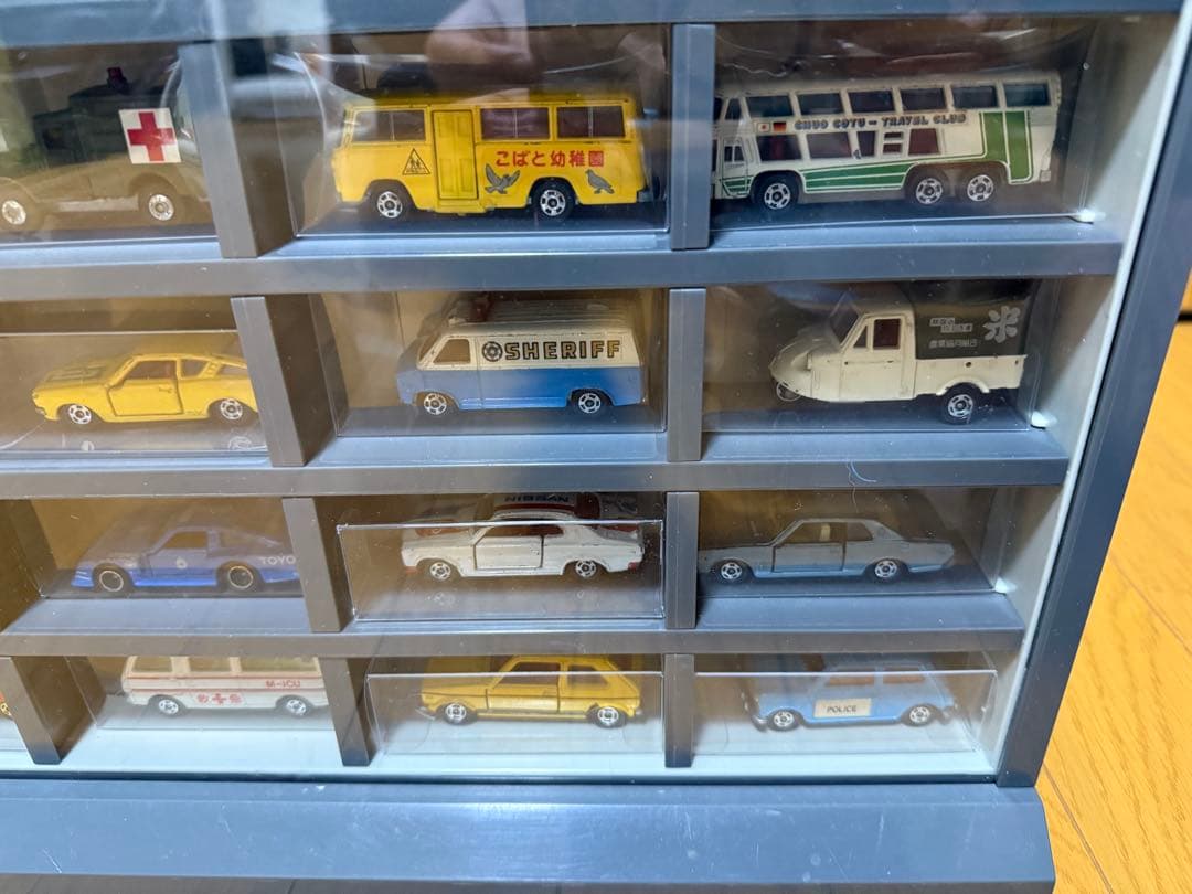 トミカ 日本製　コレクションケース付き