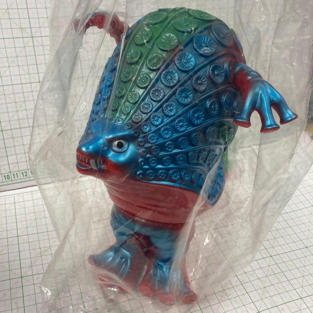 2001年に、ブルマークソフビ復刻版シリーズの初期カラージャイアントタッコンク