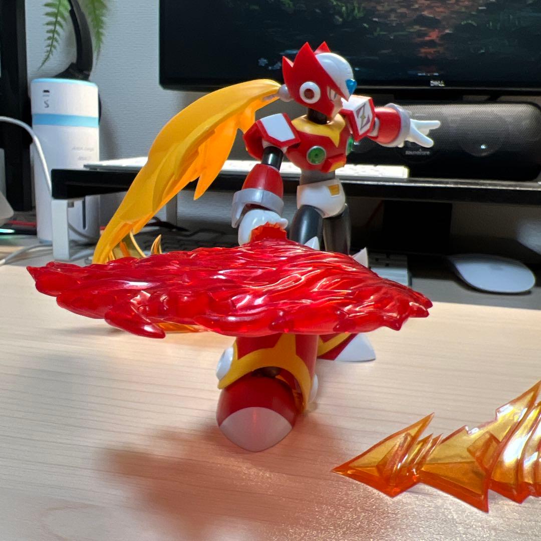 【組立済】コトブキヤ ロックマンX ゼロ プラモデル フィギュア　壽屋　龍炎刃