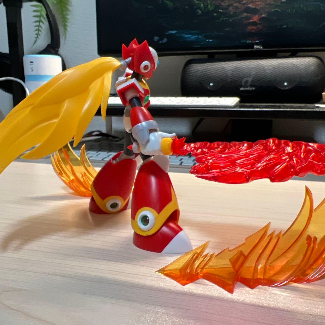 【組立済】コトブキヤ ロックマンX ゼロ プラモデル フィギュア　壽屋　龍炎刃