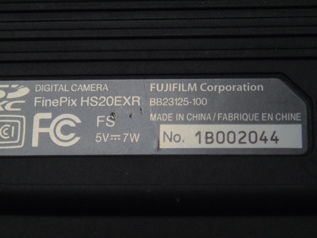 FUJIFILM FINEPIX HS20EXR EF-20付き