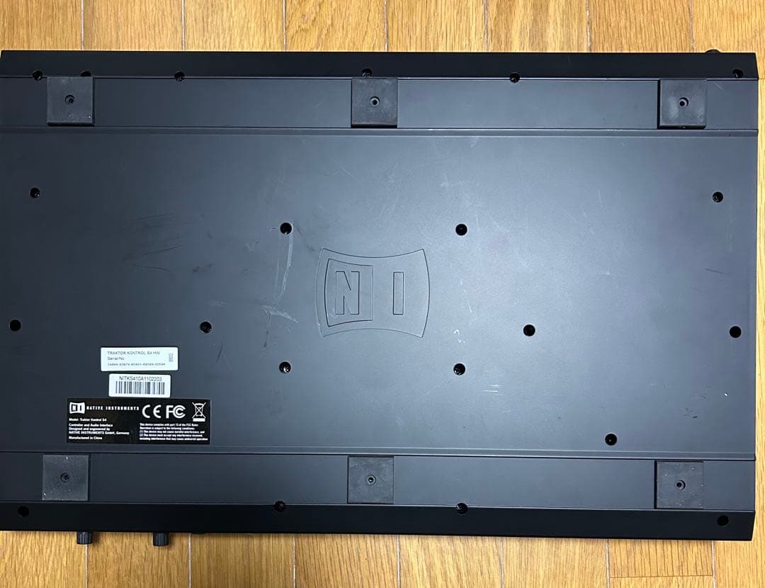 DJ機材 TRAKTOR KONTROL S4