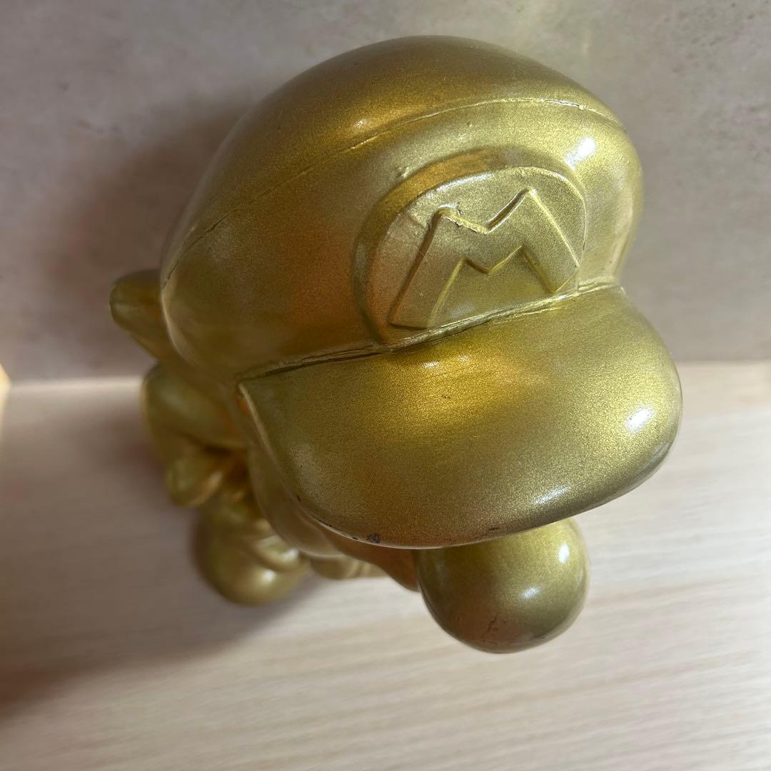 激レア　ゴールド マリオ　フィギュア