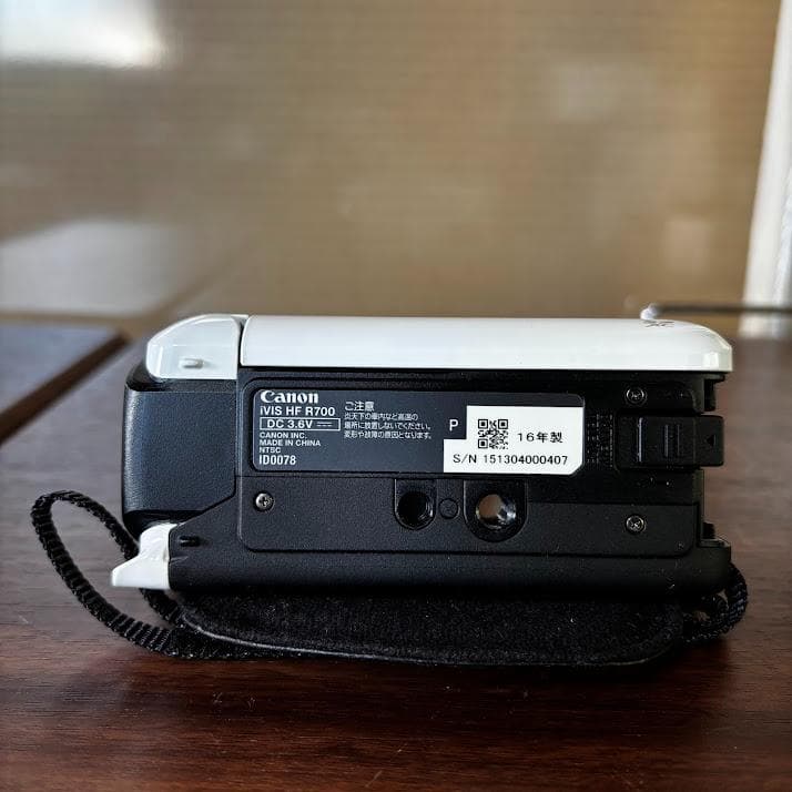 Canon iVIS HF R700 2016年製 付属品多数 予備バッテリー付