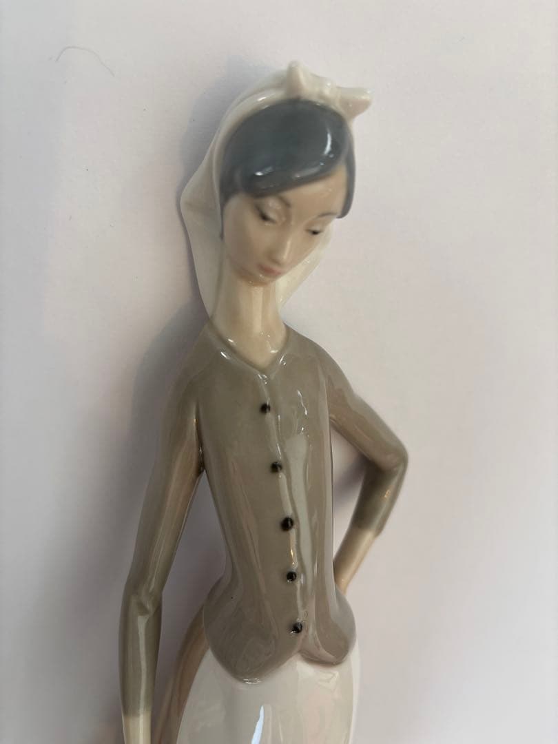 リヤドロ陶器人形