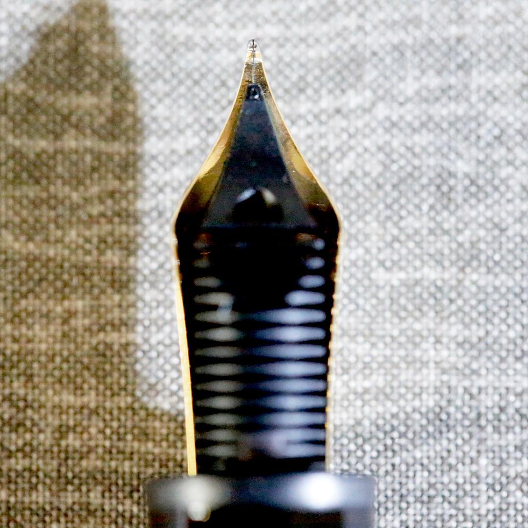 【極美品 送料込】モンブラン 万年筆 １４７ トラベラー マイスターシュテュック