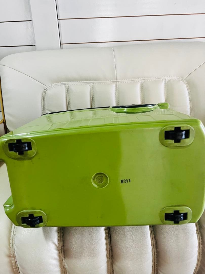 レトロ掃除機　日立　CV-8610