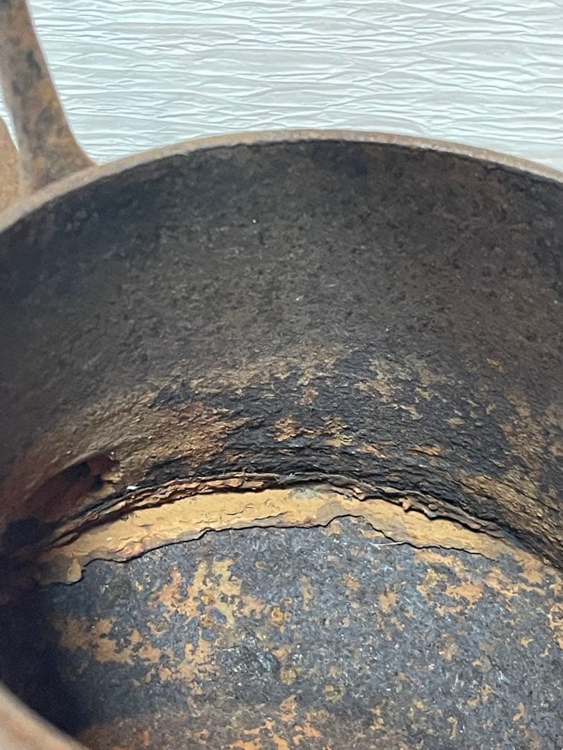 南部鉄器　鉄瓶　鉄製浮彫り鉄瓶　アンティーク　時代物122